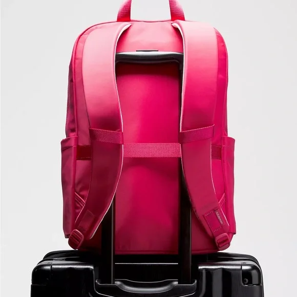 Lululemon Everywhere Backpack 22L Metal Hardware - Picture 11 of 12